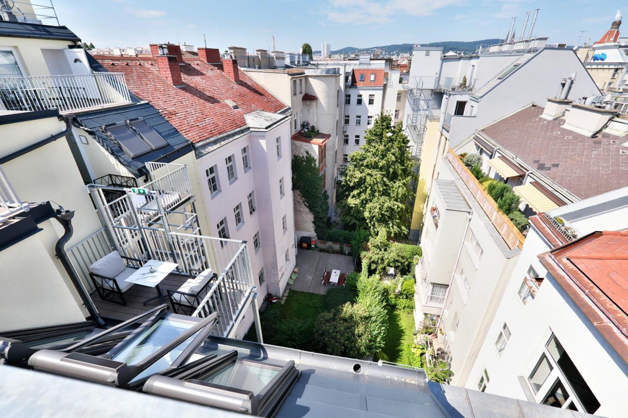 Vienna Lotus Apartments Exteriör bild